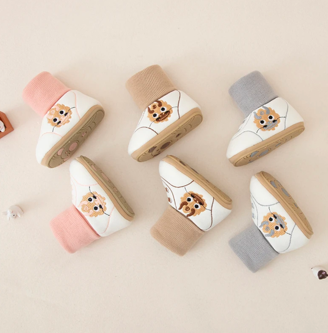 Baby Fleece-Lined Anti-Slip Sock Shoes (0–12 Months)
