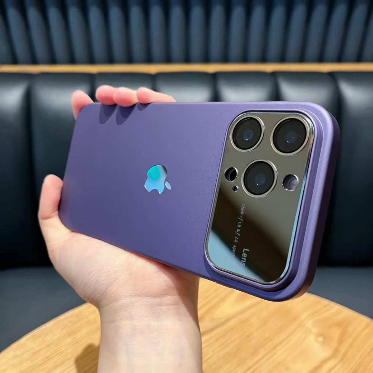 Compatible quick-change iPhone 17 case