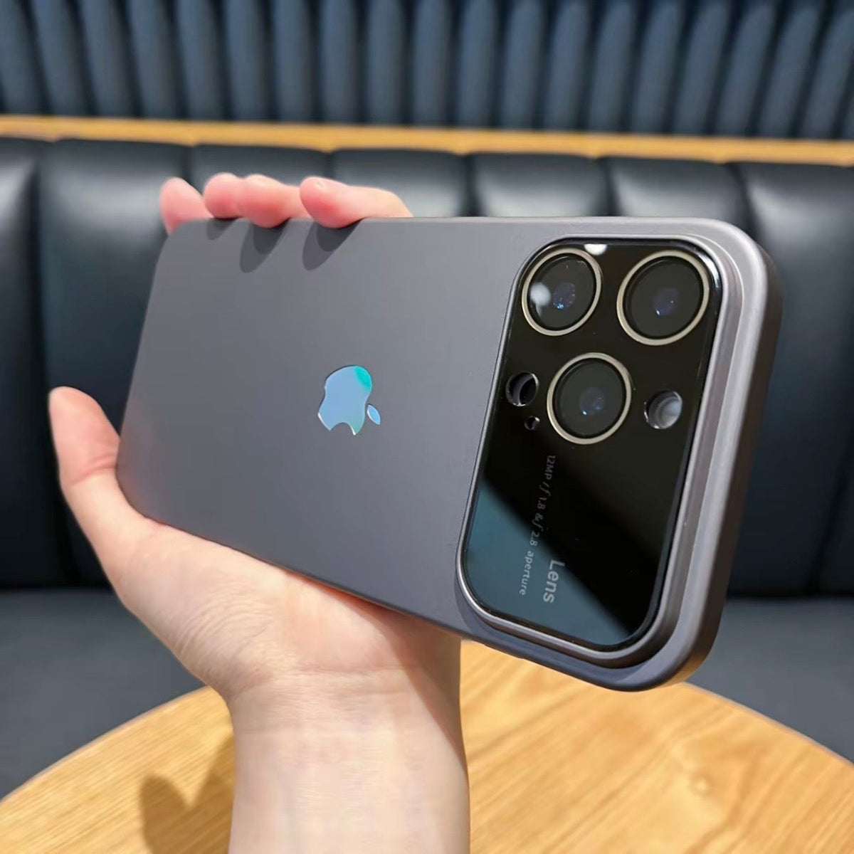 Compatible quick-change iPhone 17 case