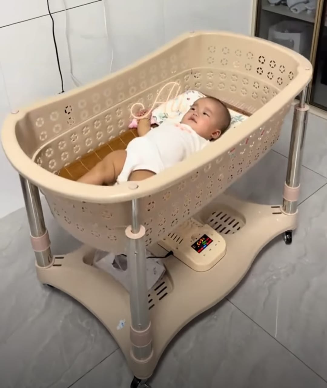 Baby electric basket