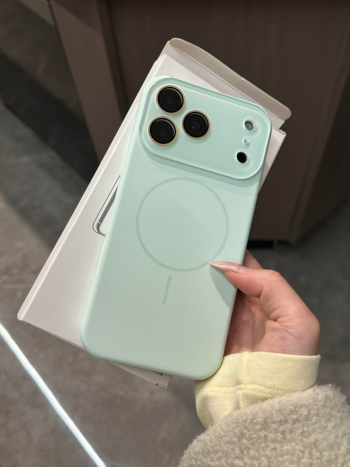 ( MagSafe ) Silicone Case with Lens Cover